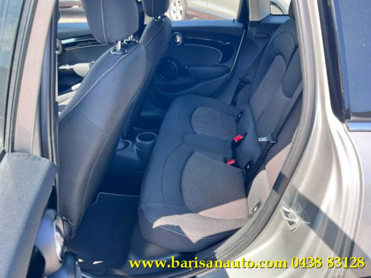 MINI Mini 1.5 Cooper Classic 5 porte (7)