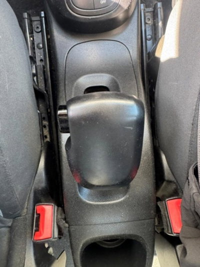 Fiat 500L 1.4 95 CV Easy (10)