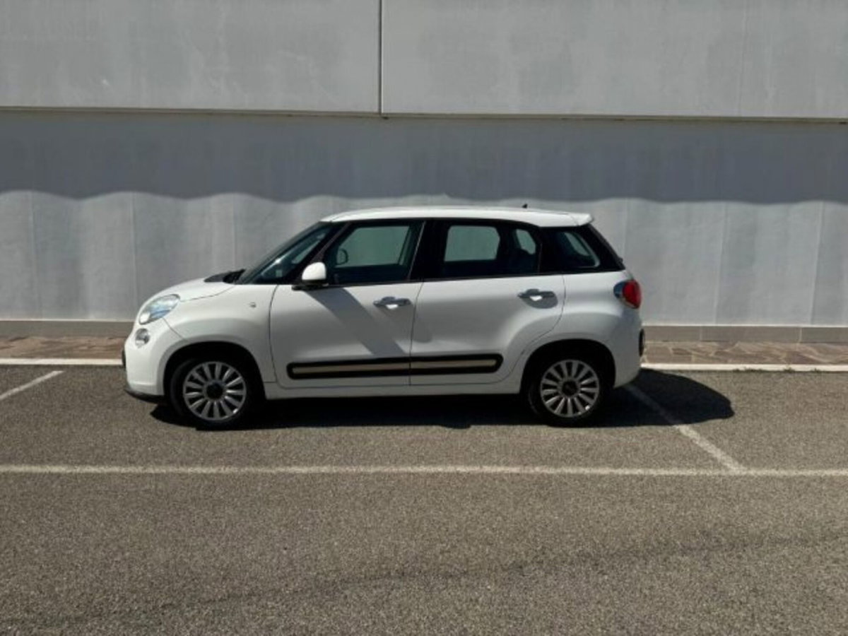 Fiat 500L 1.4 95 CV Easy (2)