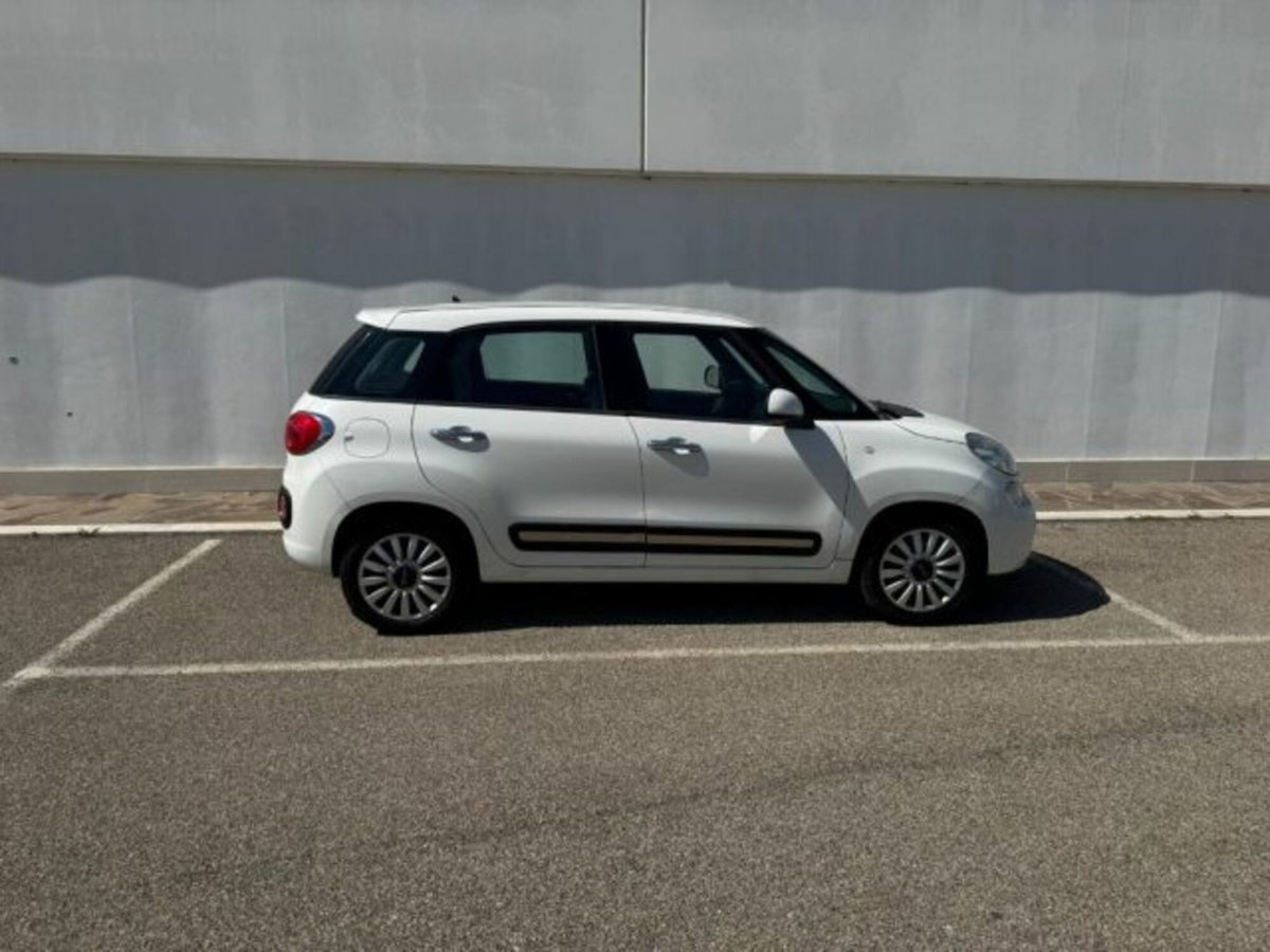 Fiat 500L 1.4 95 CV Easy (3)