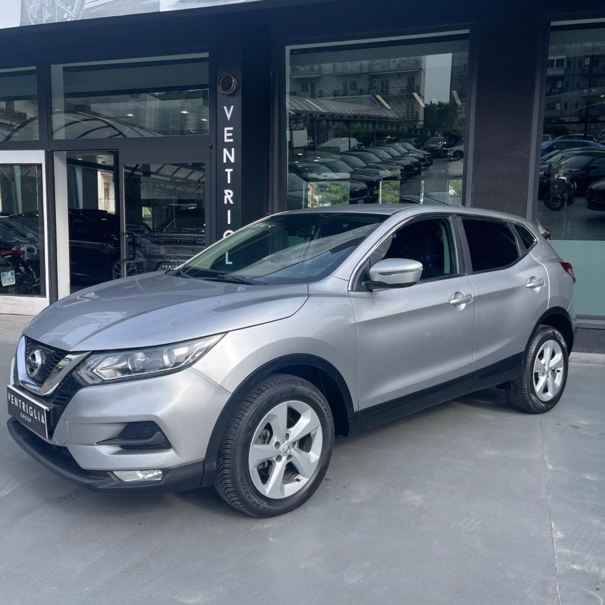 Nissan Qashqai 1.6 dCi 2WD XTronic Tekna (3)