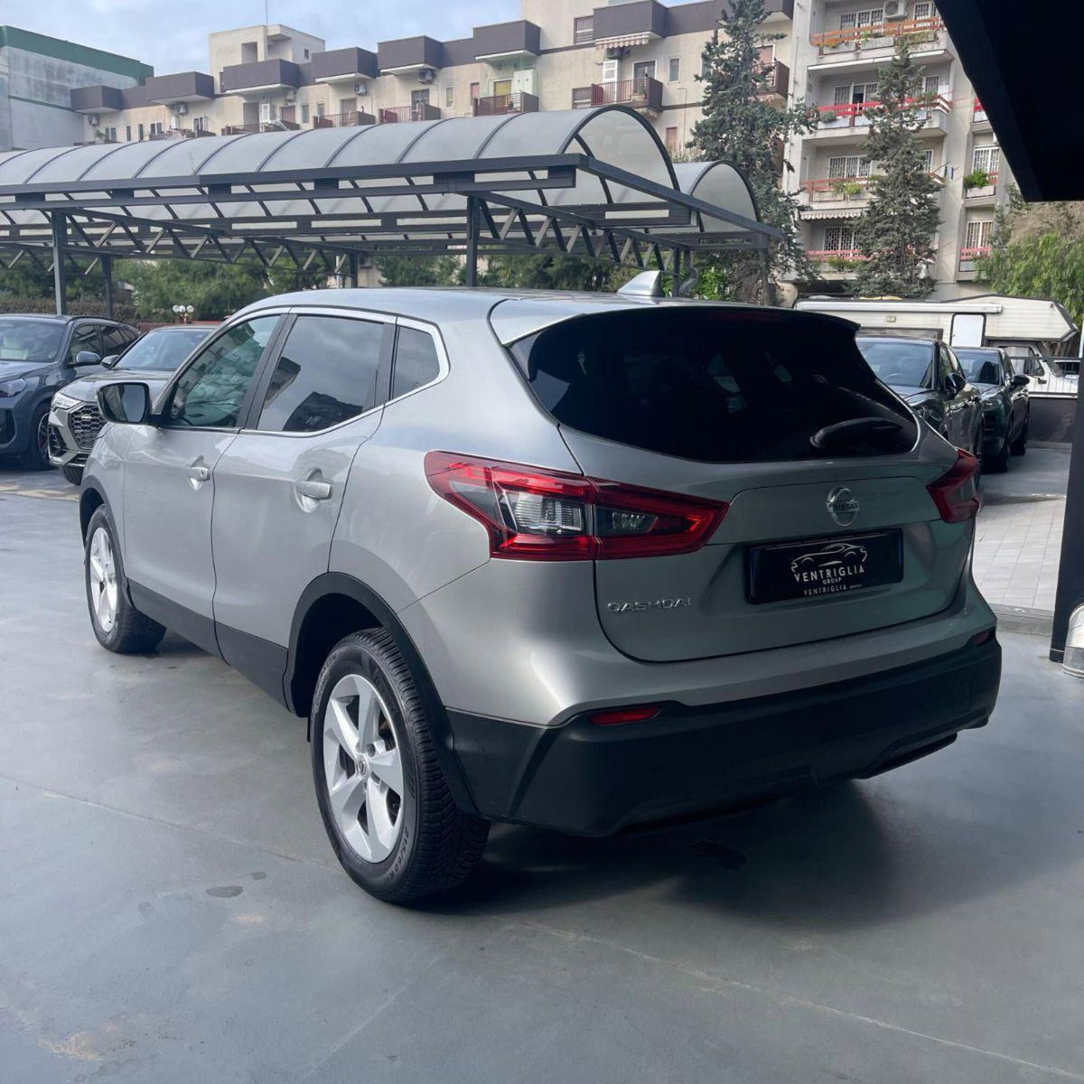 Nissan Qashqai 1.6 dCi 2WD XTronic Tekna (4)