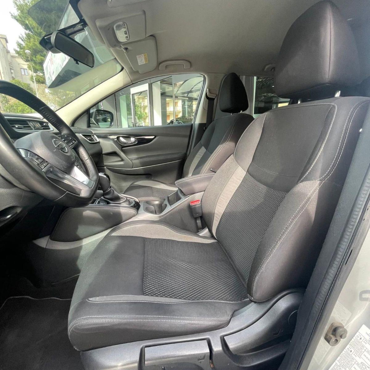 Nissan Qashqai 1.6 dCi 2WD XTronic Tekna (5)