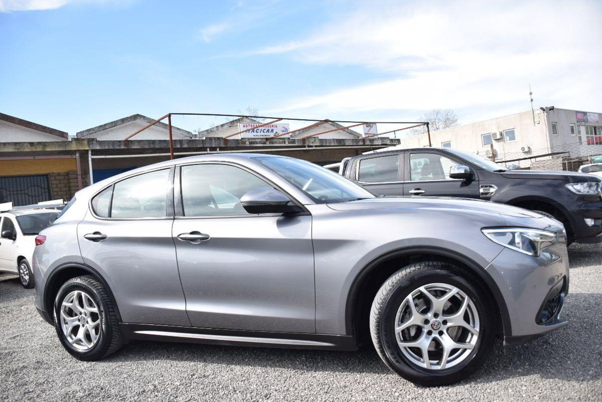 Alfa Romeo Stelvio Stelvio 2.2 Turbodiesel 190 CV AT8 Q4 Super Business (11)