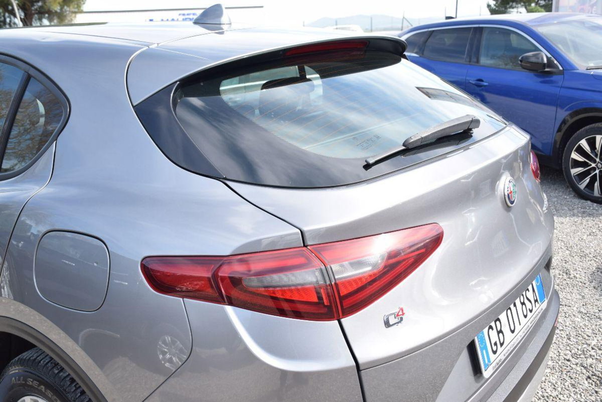 Alfa Romeo Stelvio Stelvio 2.2 Turbodiesel 190 CV AT8 Q4 Super Business (17)