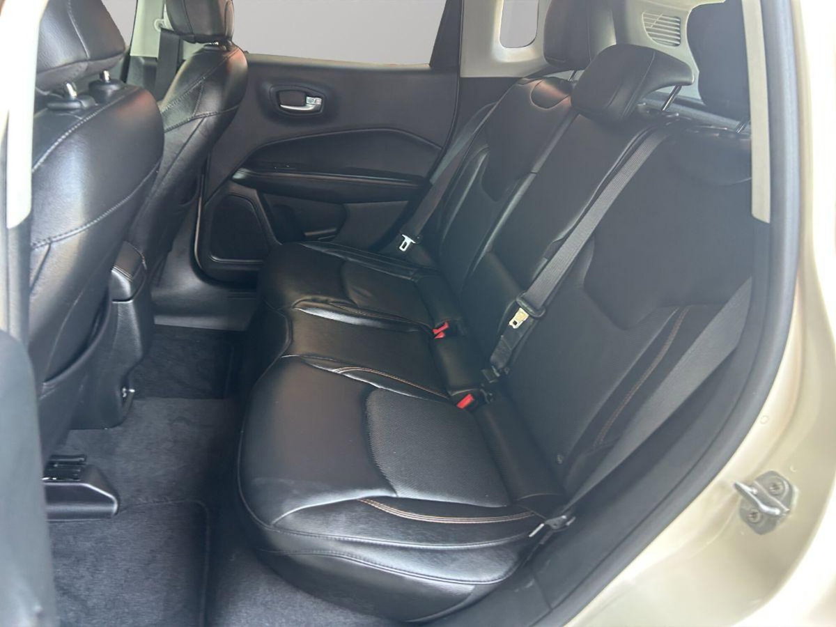 Jeep Compass 1.6 Multijet II 2WD Longitude (11)