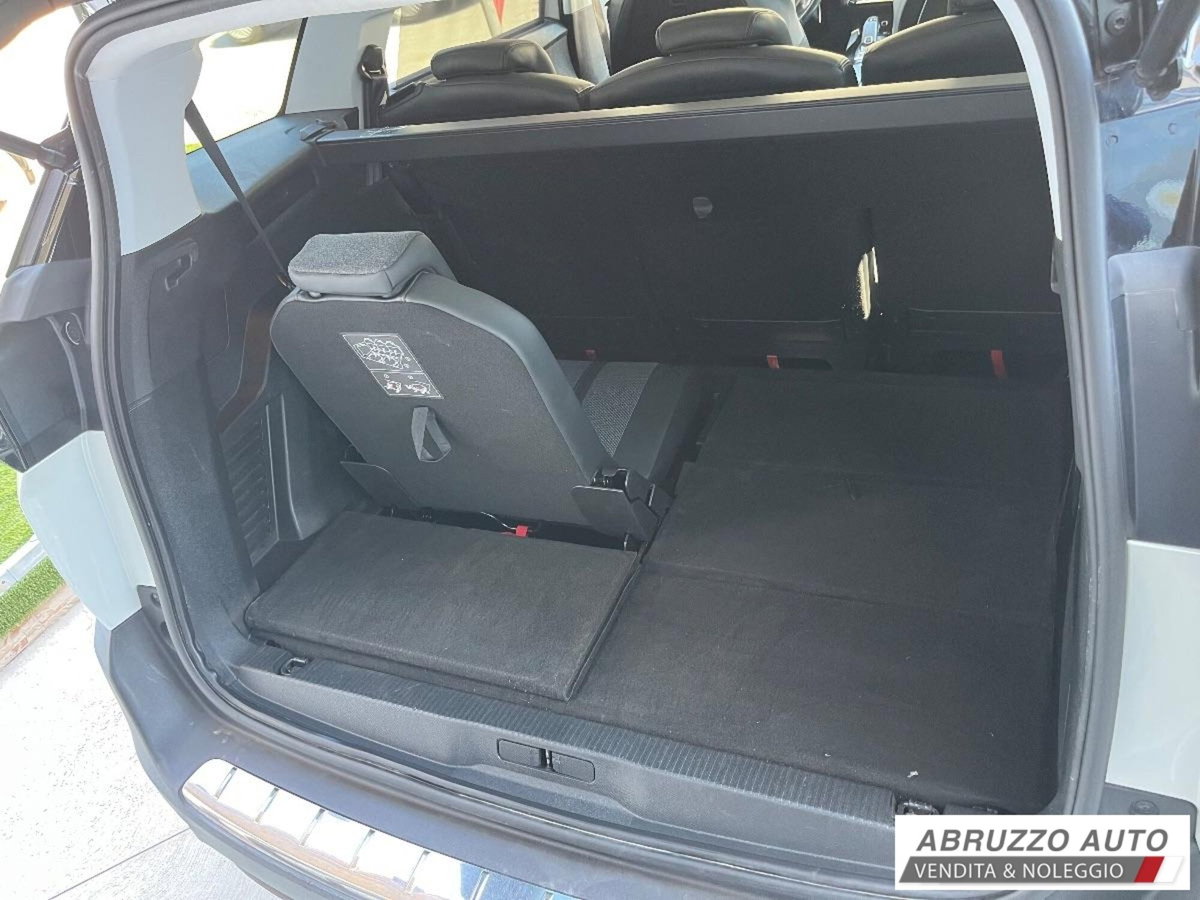 Peugeot 5008 PureTech Turbo 130 S&S EAT8 Allure (17)