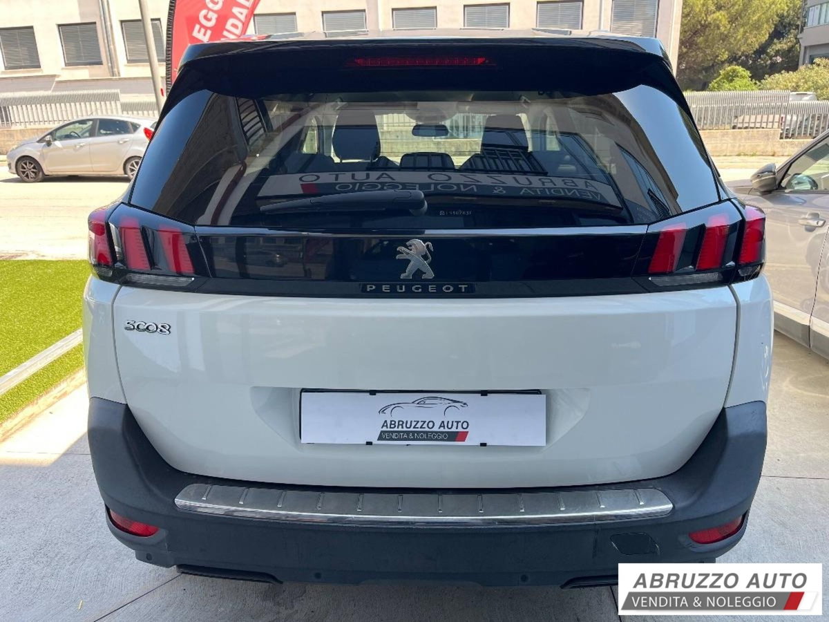 Peugeot 5008 PureTech Turbo 130 S&S EAT8 Allure (5)