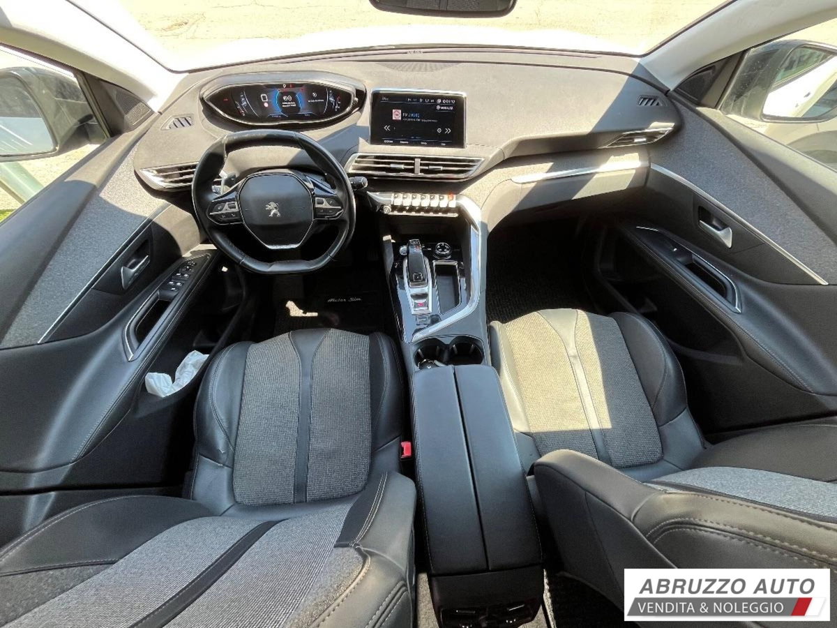 Peugeot 5008 PureTech Turbo 130 S&S EAT8 Allure (7)