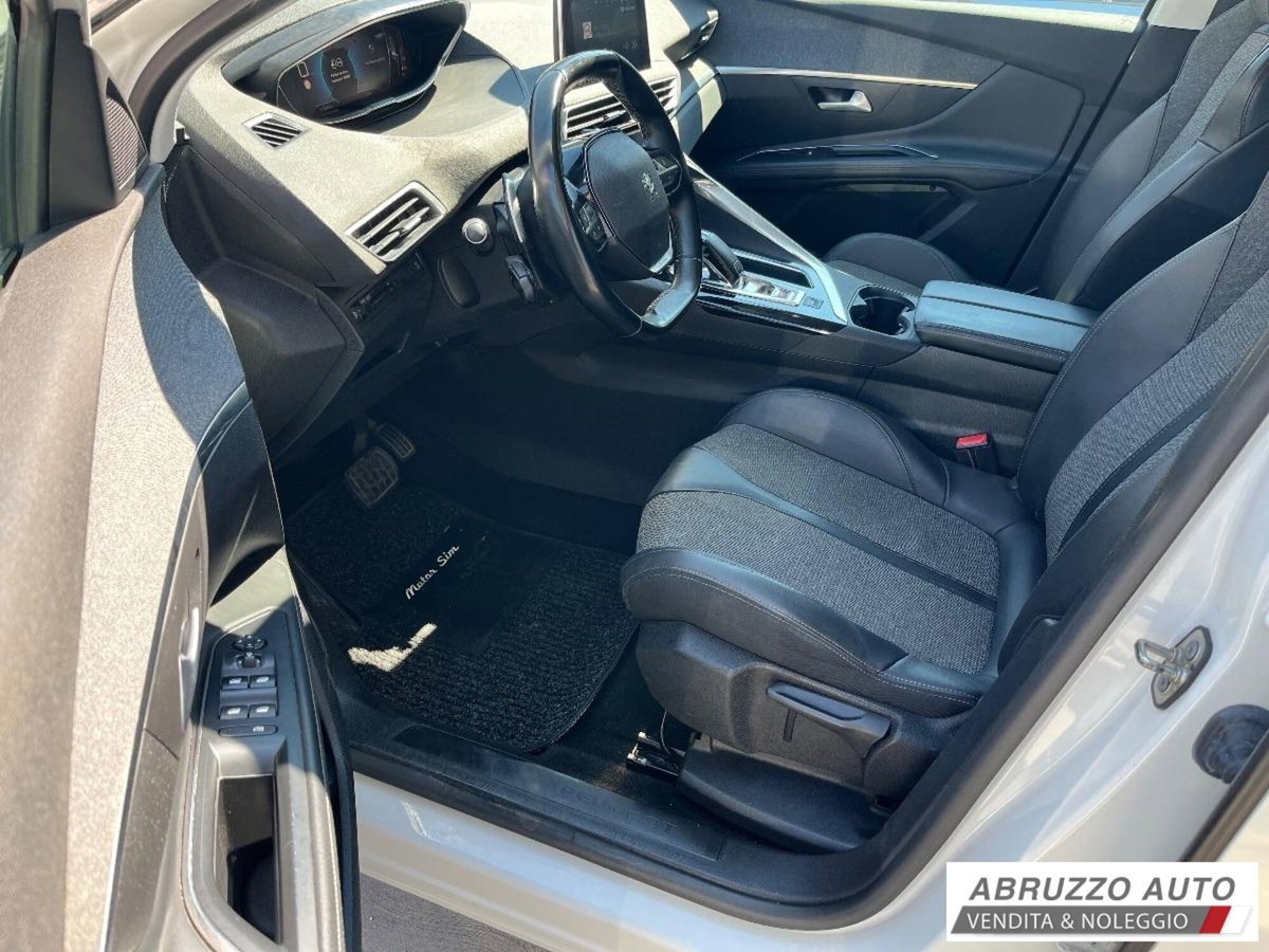 Peugeot 5008 PureTech Turbo 130 S&S EAT8 Allure (8)