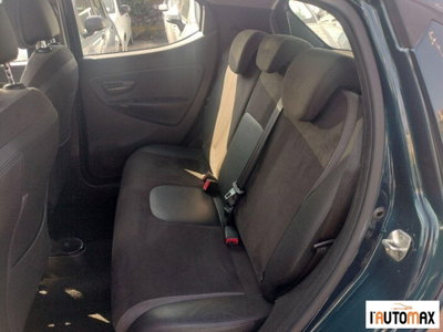 Lancia Ypsilon 1.2 69 CV 5 porte Gold (11)