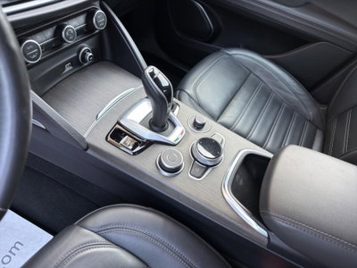 Alfa Romeo Stelvio Stelvio 2.2 Turbodiesel 190 CV AT8 Q4 Ti (18)