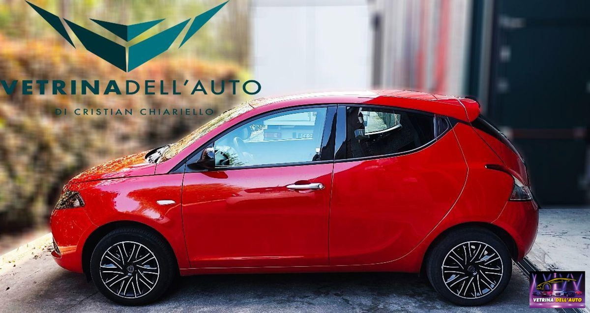 Lancia Ypsilon 1.0 FireFly 5 porte S&S Hybrid Gold Plus (4)