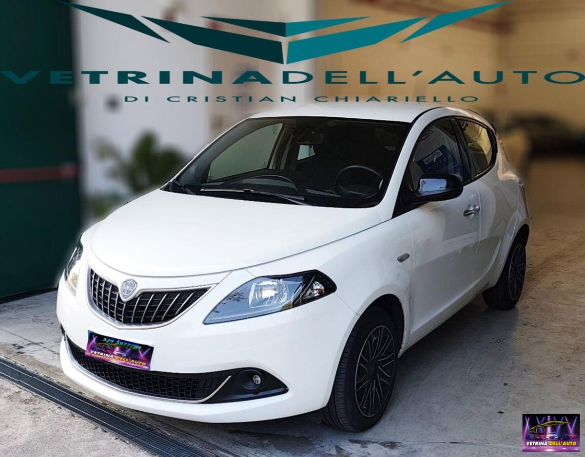 Lancia Ypsilon 1.0 FireFly 5 porte S&S Hybrid Gold Plus