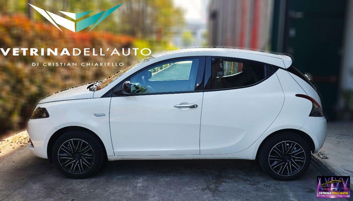 Lancia Ypsilon 1.0 FireFly 5 porte S&S Hybrid Gold Plus (6)