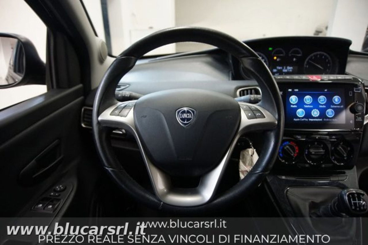 Lancia Ypsilon 1.0 FireFly 5 porte S&S Hybrid Gold Plus (13)