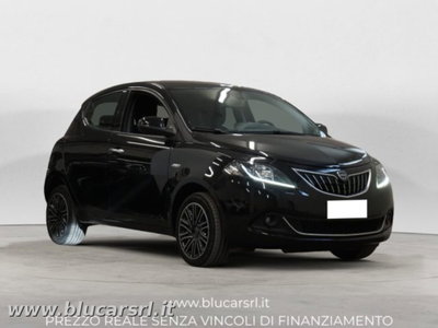 Lancia Ypsilon 1.0 FireFly 5 porte S&S Hybrid Ecochic Gold (2)