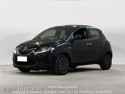 Lancia Ypsilon 1.0 FireFly 5 porte S&S Hybrid Ecochic Gold (3)