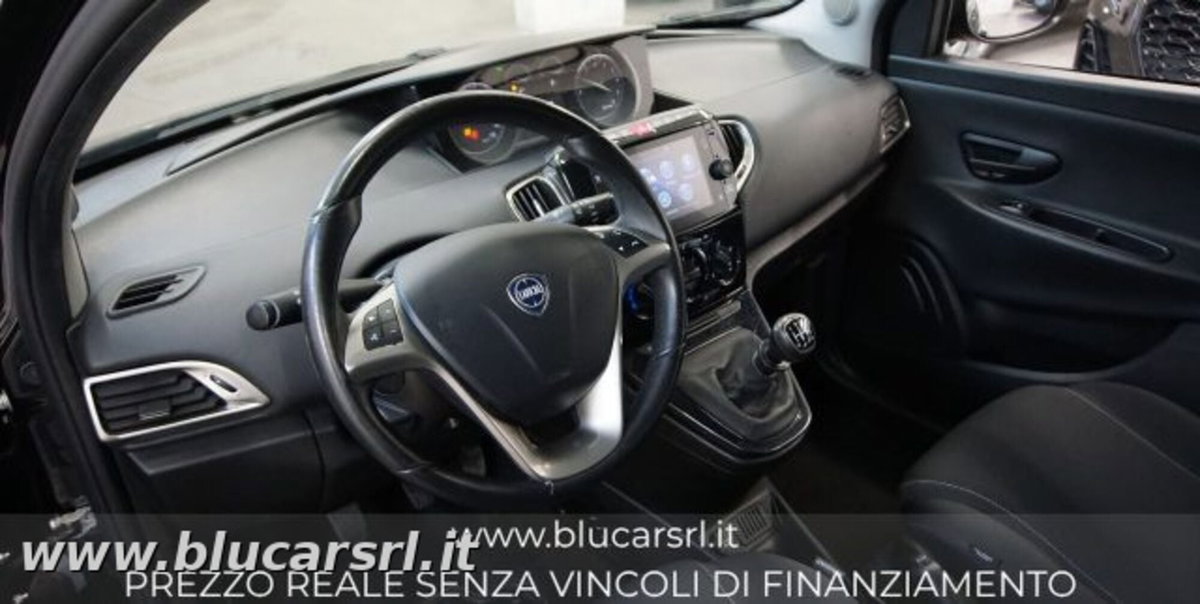 Lancia Ypsilon 1.0 FireFly 5 porte S&S Hybrid Gold Plus (6)