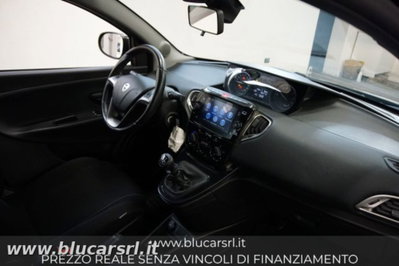 Lancia Ypsilon 1.0 FireFly 5 porte S&S Hybrid Gold Plus (9)