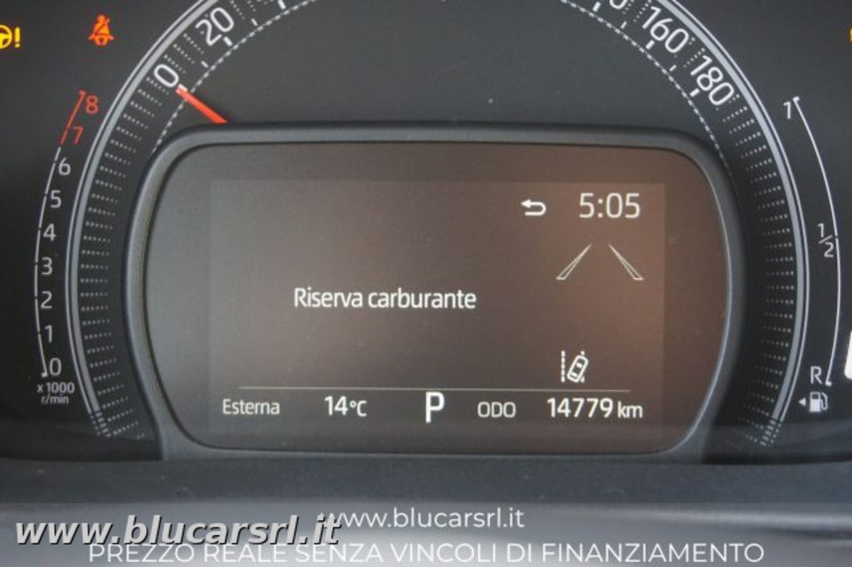 Toyota Aygo X 1.0 VVT-i 72 CV 5p. Undercover S-CVT (13)