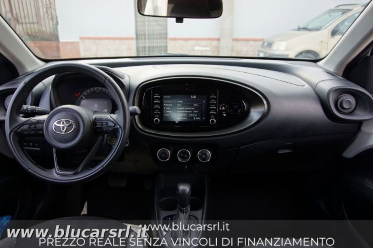 Toyota Aygo X 1.0 VVT-i 72 CV 5p. Undercover S-CVT (7)