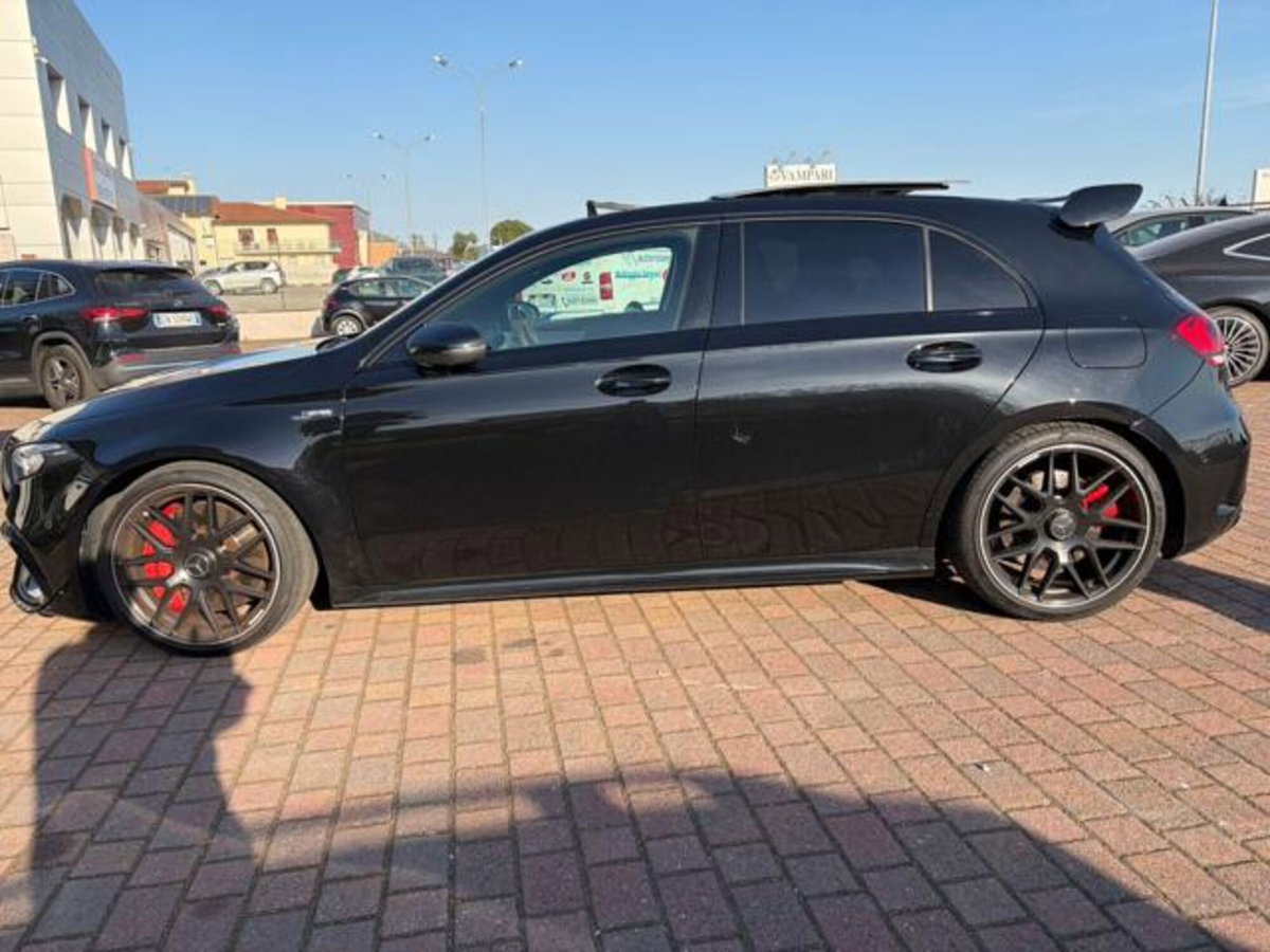 Mercedes-Benz Classe A 45S AMG 4Matic+ (2)