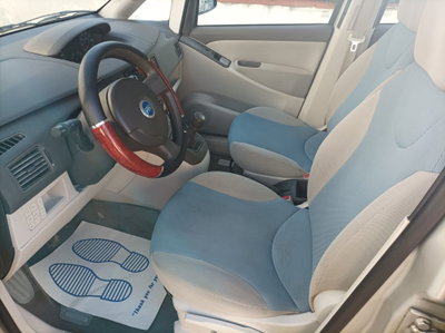 Fiat Idea 1.3 Multijet 16V Dynamic (6)