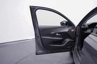 Peugeot 208 1.2 puretech Active s&s 100cv (9)