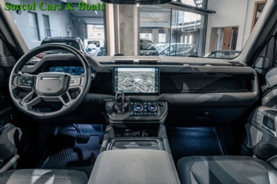 Land Rover Defender 110 3.0D I6 200 CV AWD Auto X-Dynamic HSE (12)