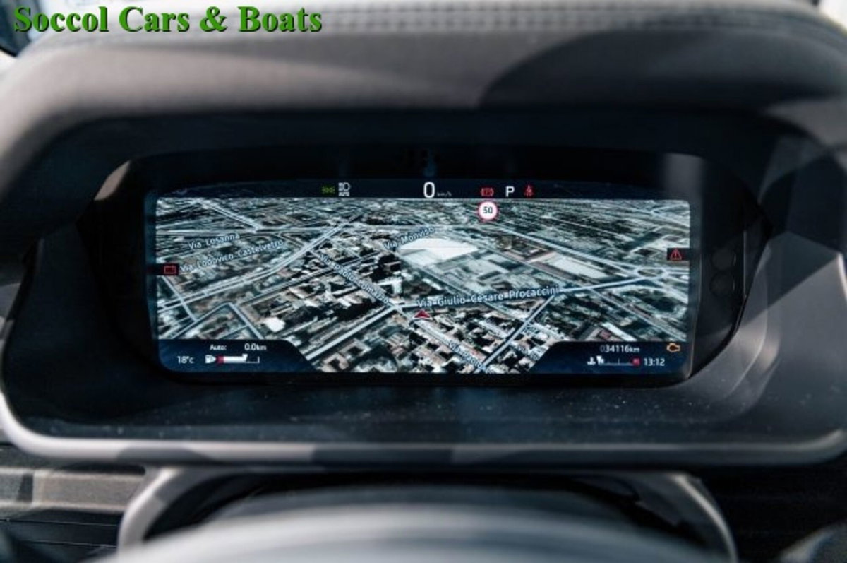 Land Rover Defender 110 3.0D I6 200 CV AWD Auto X-Dynamic HSE (18)