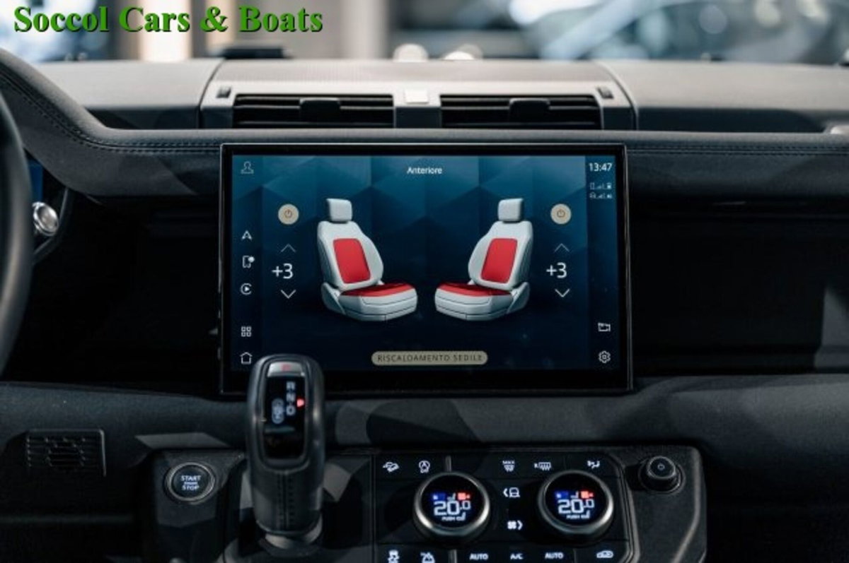 Land Rover Defender 110 3.0D I6 200 CV AWD Auto X-Dynamic HSE (15)