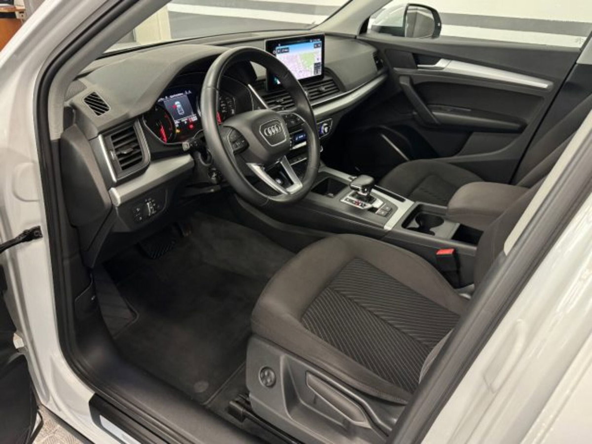 Audi Q5 40 TDI 204 CV quattro S tronic Business (11)
