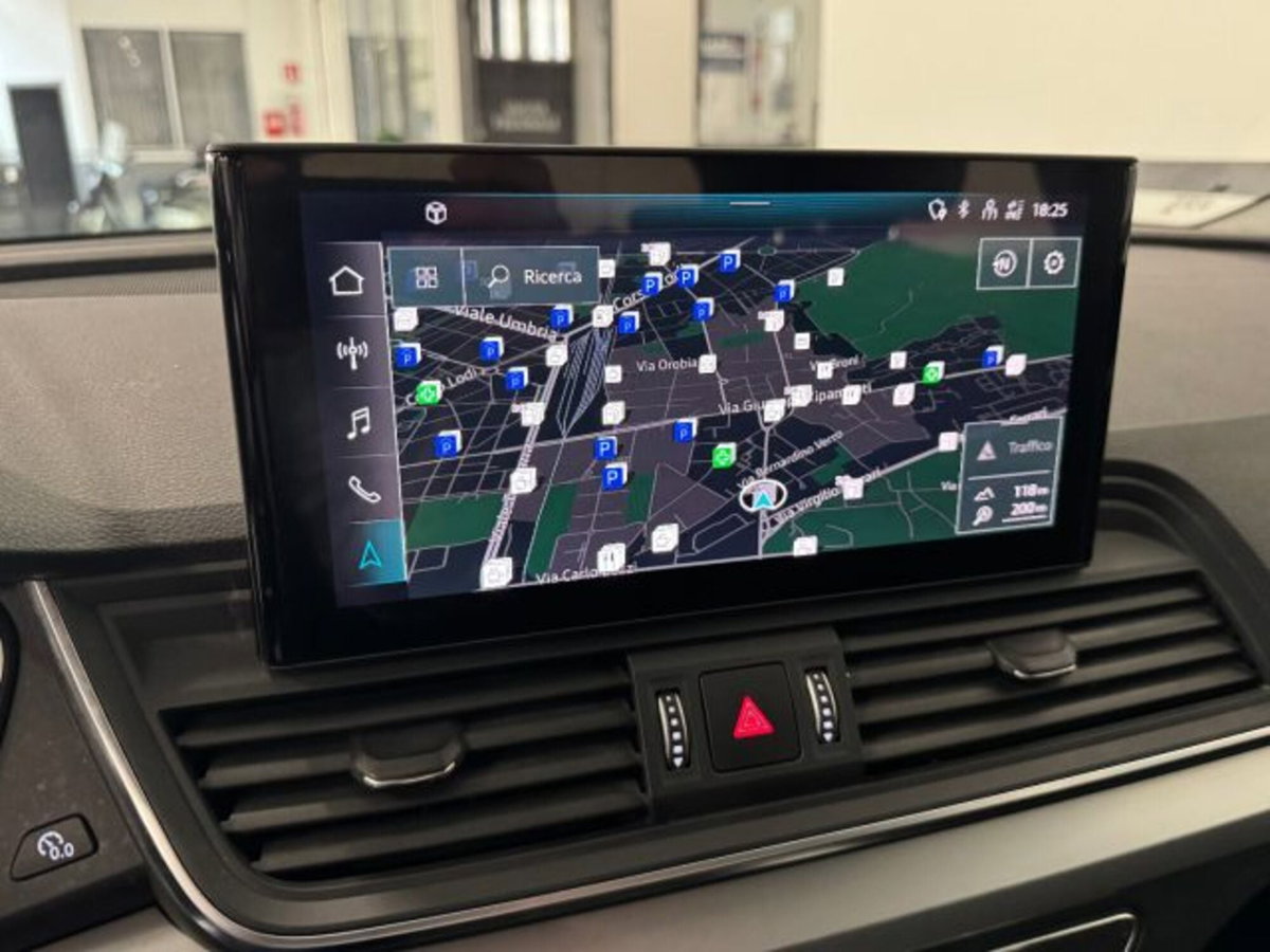 Audi Q5 40 TDI 204 CV quattro S tronic Business (16)