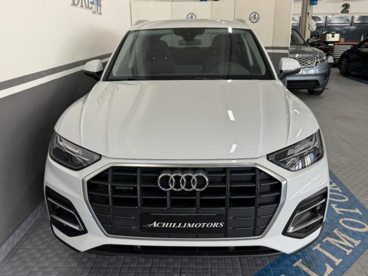 Audi Q5 40 TDI 204 CV quattro S tronic Business (4)
