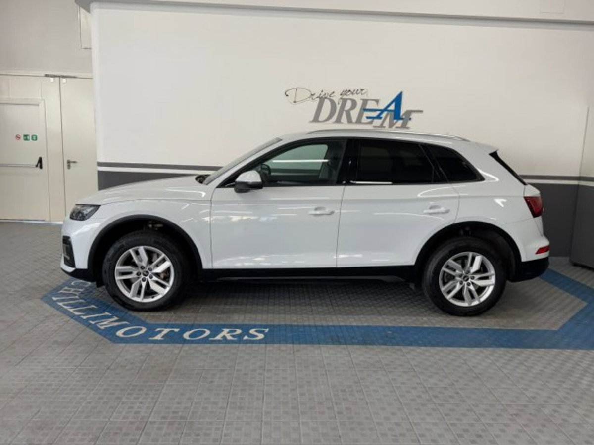 Audi Q5 40 TDI 204 CV quattro S tronic Business (9)
