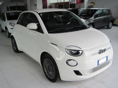 Fiat 500 Cabrio e Cabrio 42 kWh Icon (3)