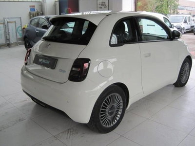 Fiat 500 Cabrio e Cabrio 42 kWh Icon (4)