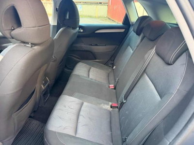 Citroen C4 1.6 e-HDi 110 airdream Attraction (9)