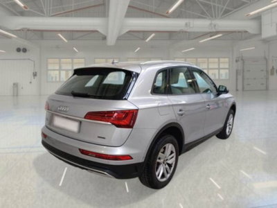 Audi Q5 40 TDI 204 CV quattro S tronic Business (2)