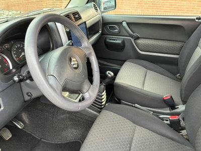 Suzuki Jimny 1.3i 16V cat 4WD JLX (18)