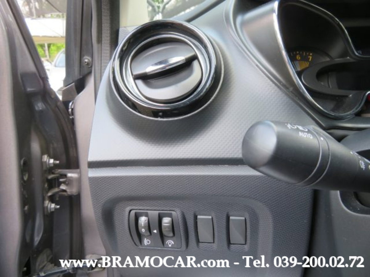 Renault Captur 1.2 TCe 120 CV EDC Energy R-Link (15)