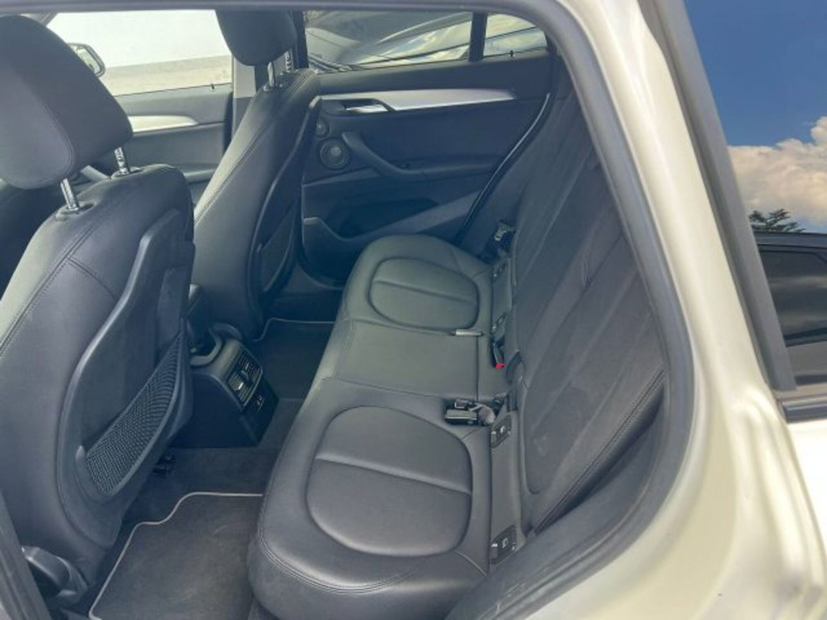 BMW X1 sDrive 18d xLine (10)