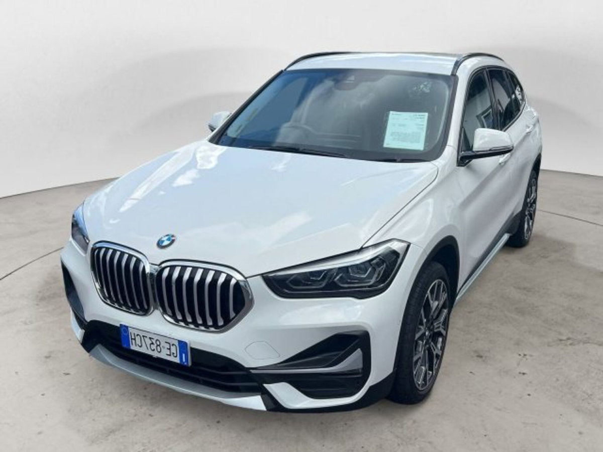 BMW X1 sDrive 18d xLine (2)