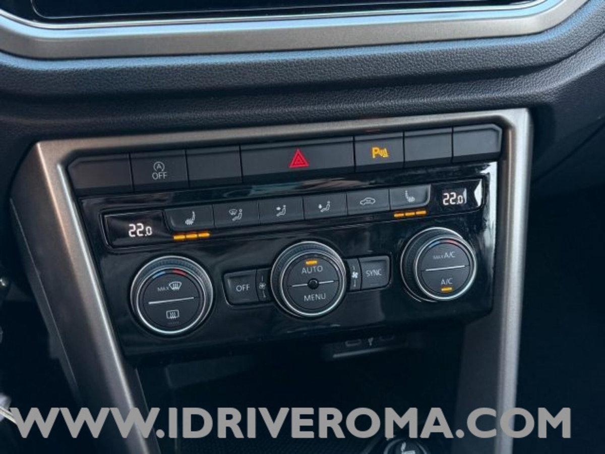 Volkswagen T-Roc 1.0 tsi Edition 110cv (14)