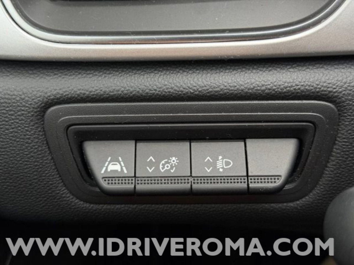Renault Captur Full Hybrid E-Tech 145 CV Evolution (19)