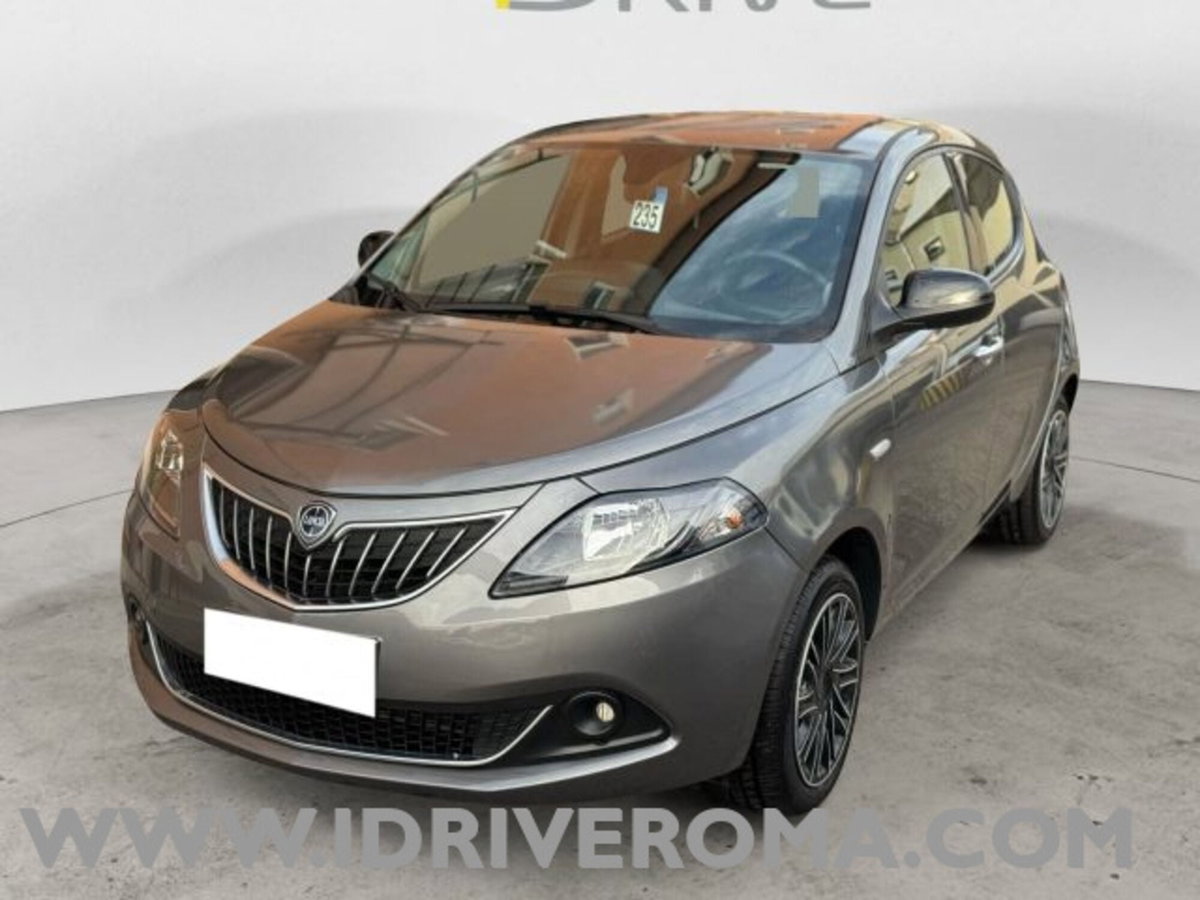 Lancia Ypsilon 1.0 FireFly 5 porte S&S Hybrid Gold Plus (3)