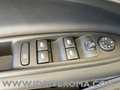 Jeep Avenger 1.2 turbo Altitude fwd 100cv (11)