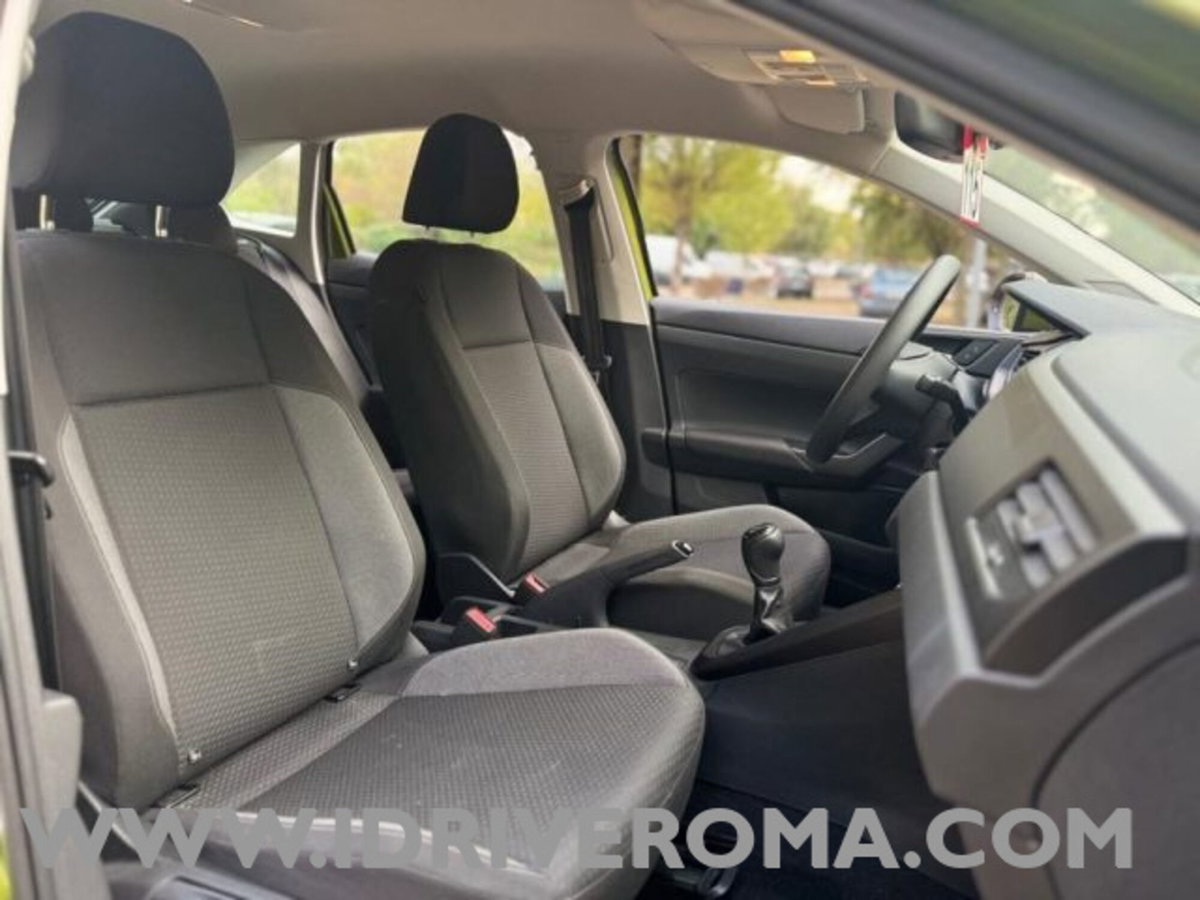 Volkswagen Taigo 1.0 tsi R-Line 95cv (11)