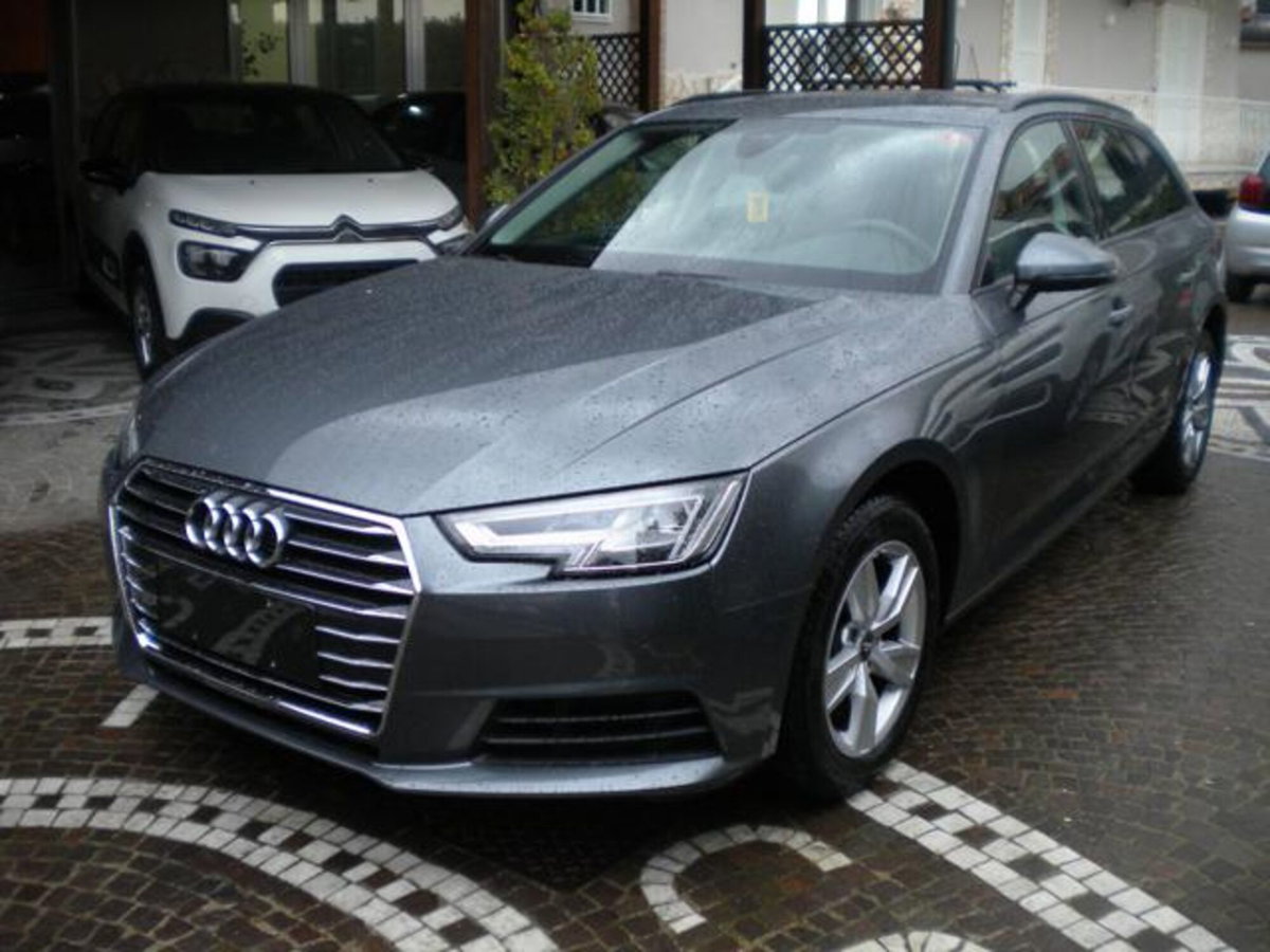 Audi A4 Avant 35 TDI S tronic Design (3)